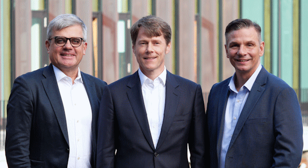 Konzerngeschäftsführung der Immanuel Albertinen Diakonie: Matthias Scheller, Dr. Thorsten Minuth, Andreas Mende (v.l.) © Immanuel Albertinen Diakonie gGmbH / Fabian Peterson