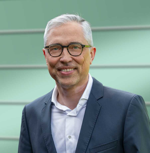 Neuer Interim Manager bei Borchers & Kollegen: Alex Hoppe