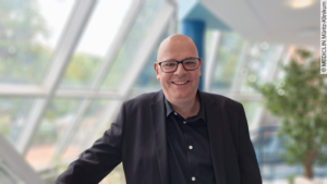 Nils-Michael Wulf neuer Pflegedirektor am MEDICLIN Müritz-KlinikumNils-Michael Wulf neuer Pflegedirektor am MEDICLIN Müritz-Klinikum Erfahrener Pflege- und OP-Manager setzt auf Teamarbeit, Struktur und Herz in der Pflege Foto: MEDICLIN Müritz-Klinikum