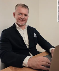 Sebastian Margaschewski übernimmt ab dem 1. Januar 2026 die Geschäftsführung des St. Elisabeth-Krankenhauses Salzgitter. Foto: St. Elisabeth-Krankenhaus Salzgitter