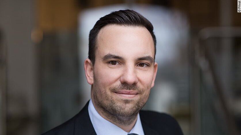 Zum 1. März 2026 hat Sebastian Enkerts die Position des Kaufmännischen Direktors in der Poli Reil in Halle übernommen Foto: Privat